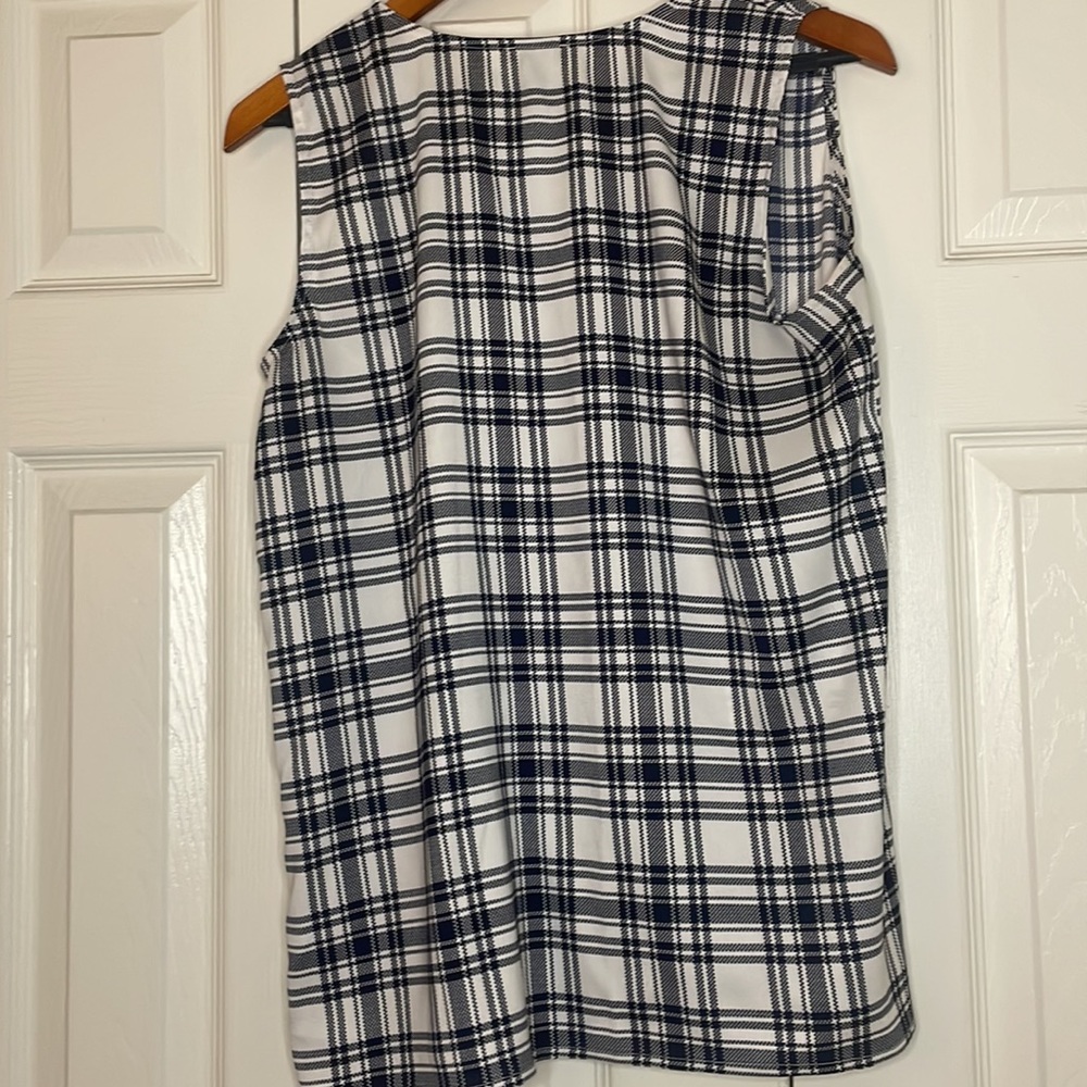 Ann Taylor Shell Top - Picture 2 of 5